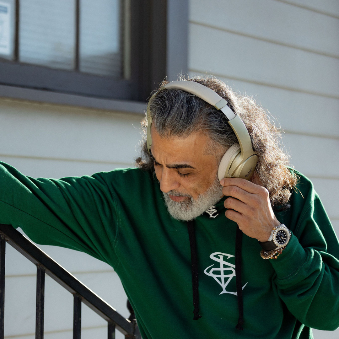 5 Safe Listening Tips Everyone Should Know