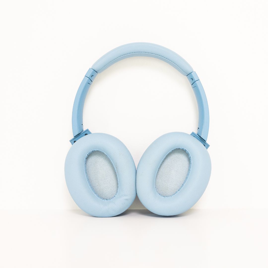 Clarity CL01: Noise Canceling Headphones