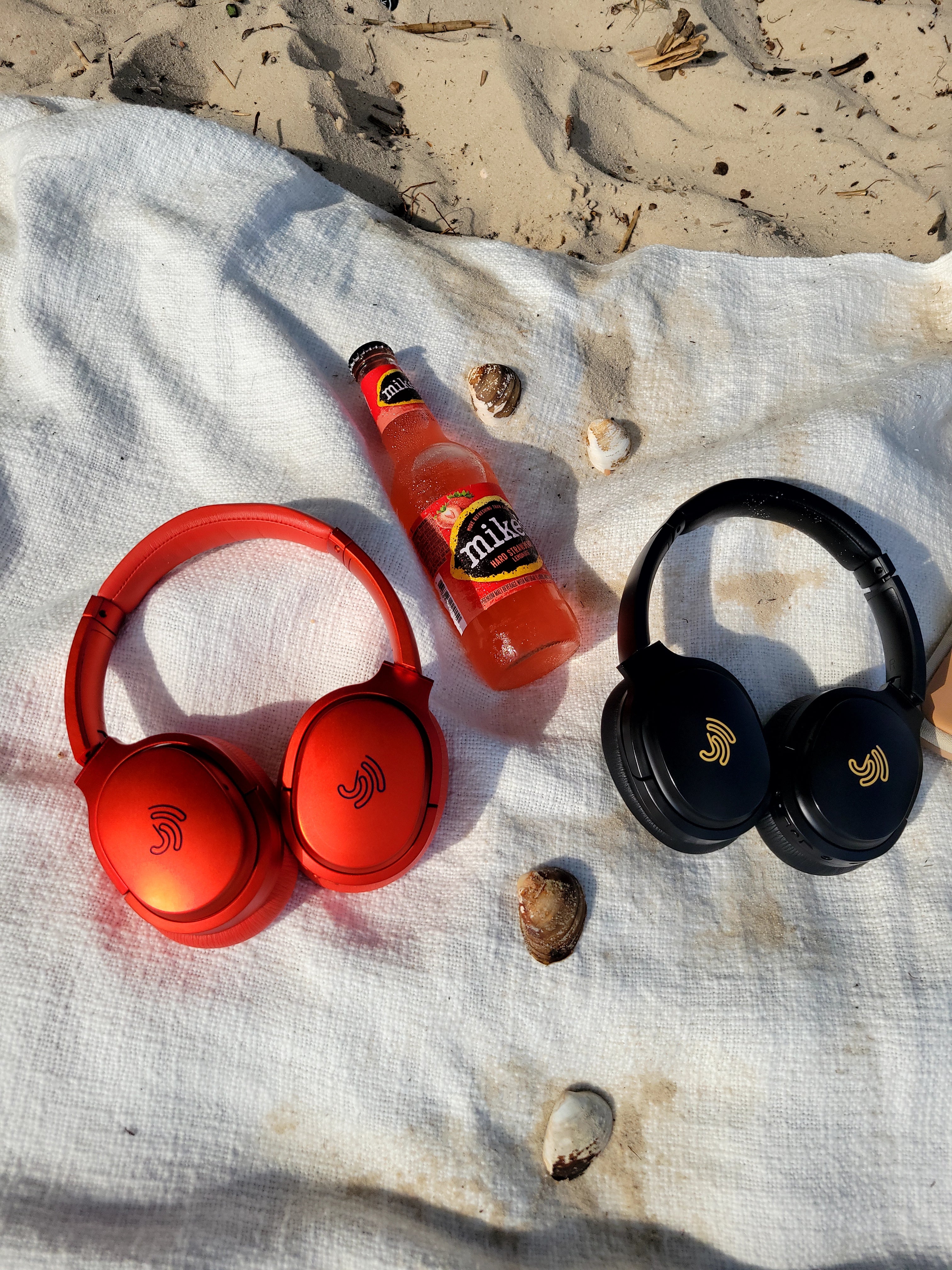 Experience the Ultimate Summer Vibes with the Jrumz Clarity CL01 Headphone